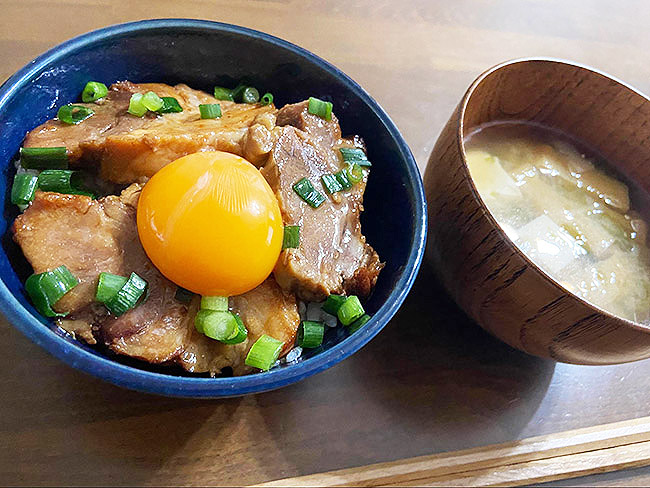 煮豚丼