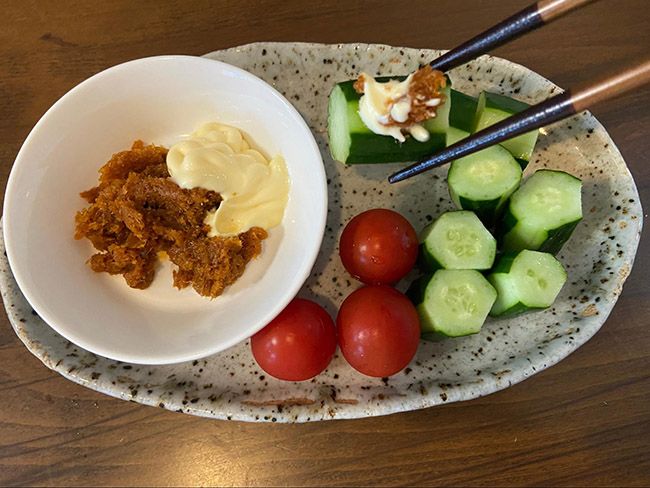 野菜に乗せて食べる様なイメージ