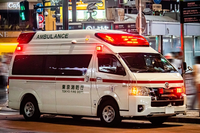 交通事故に遭って救急車で運ばれる夢