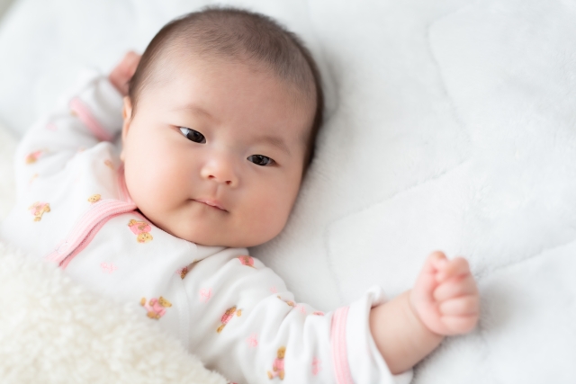 まだ子どもの首や腰がすわっていない(1歳未満)