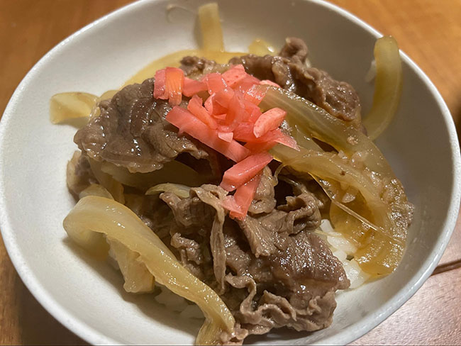 生のたまねぎで作った牛丼