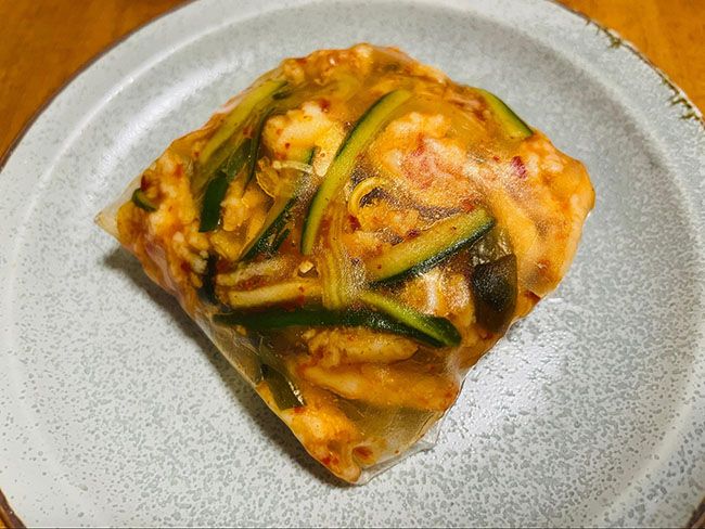 ニラだれ入りチキンの生春巻き風
