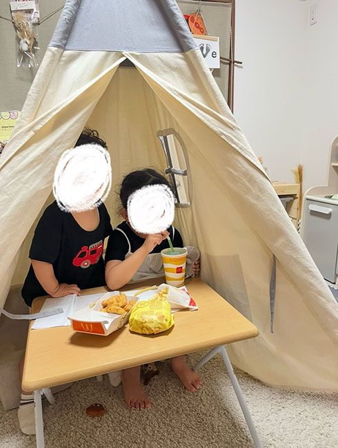 部屋にテントを出して特別感