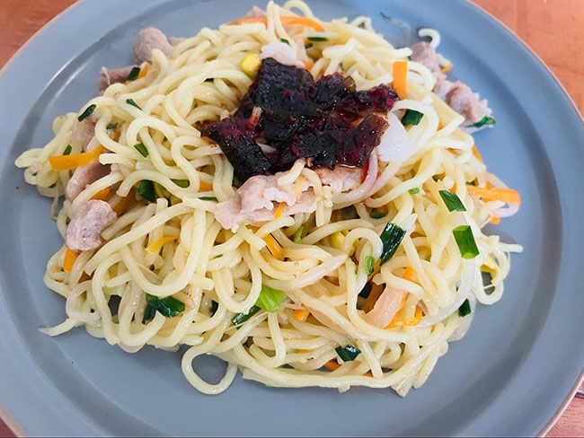 ニラだれ塩焼きそば