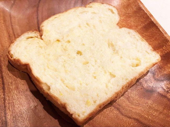 まずはそのままで食べてみる