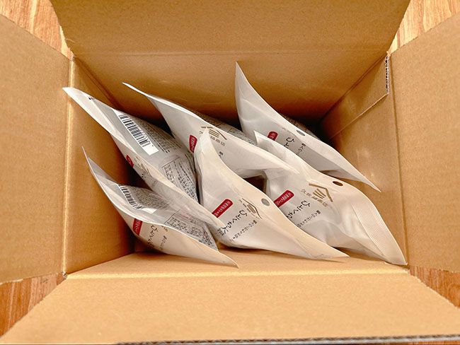 段ボールを開けてみると