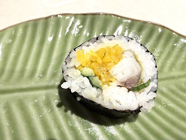 鯖の昆布しめ海苔巻き