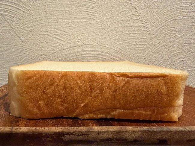 パンの厚さ・サイズ感をチェック