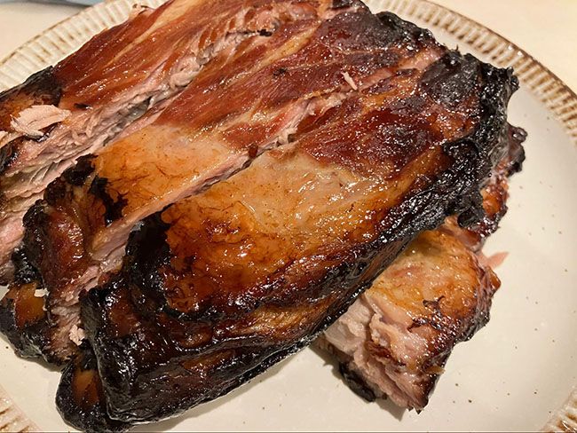 自家製BBQソースの絶品タレ付きスペアリブ